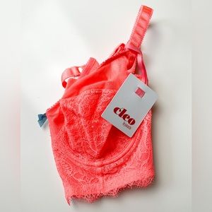 Cleo Longline Bra size 28H. New!